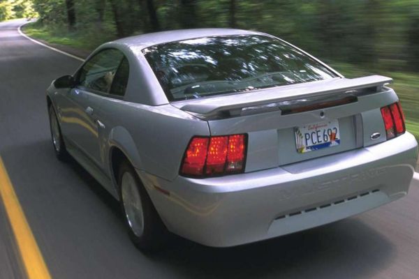 Ford Mustang อย่างเป็นทางการ