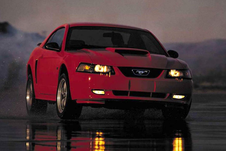 รีวิว Ford Mustang 2003