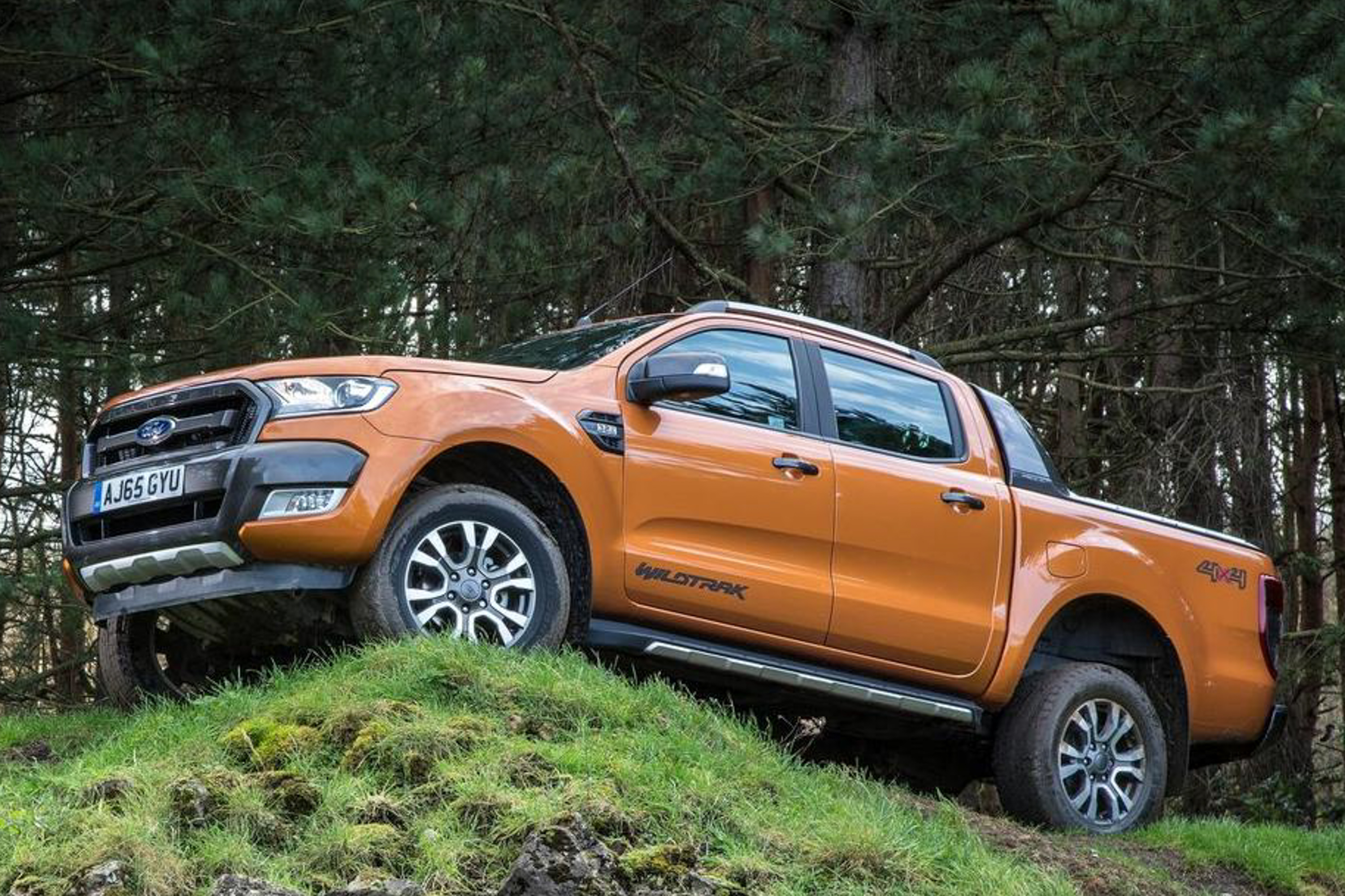 รูป 2016 Ford Ranger public