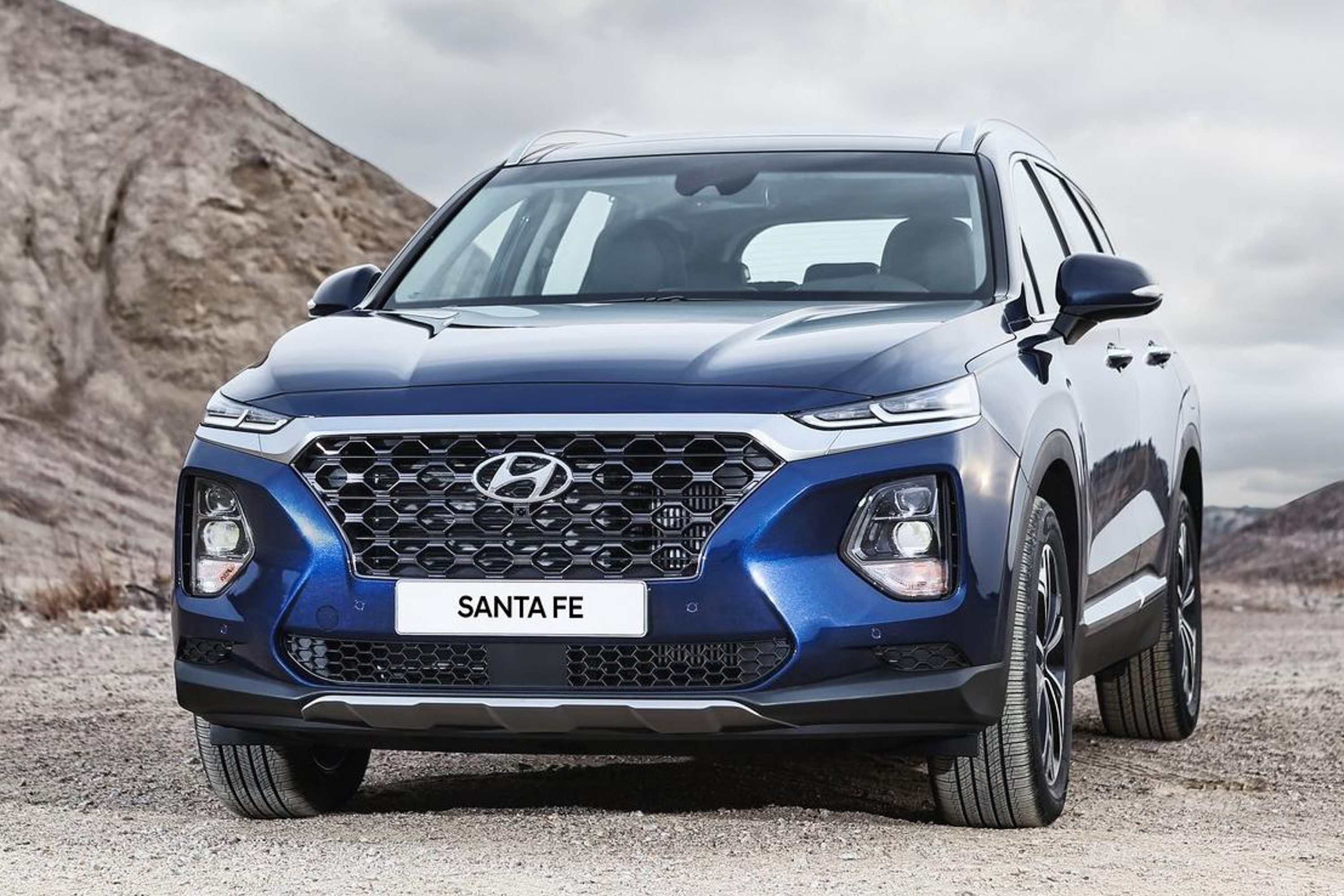 รูป 2019 Hyundai Santa Fe public