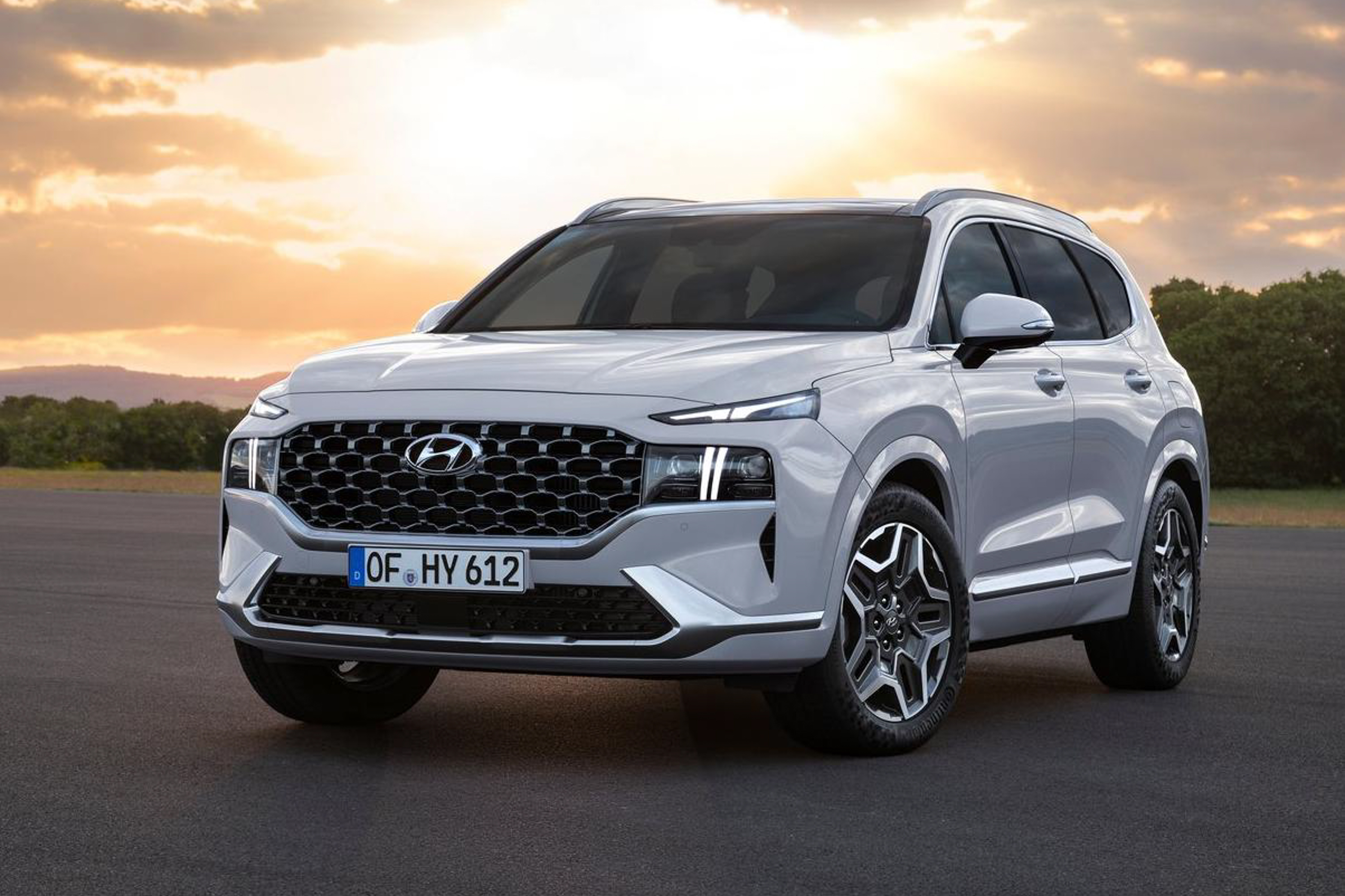 รูป 2021 Hyundai Santa Fe public