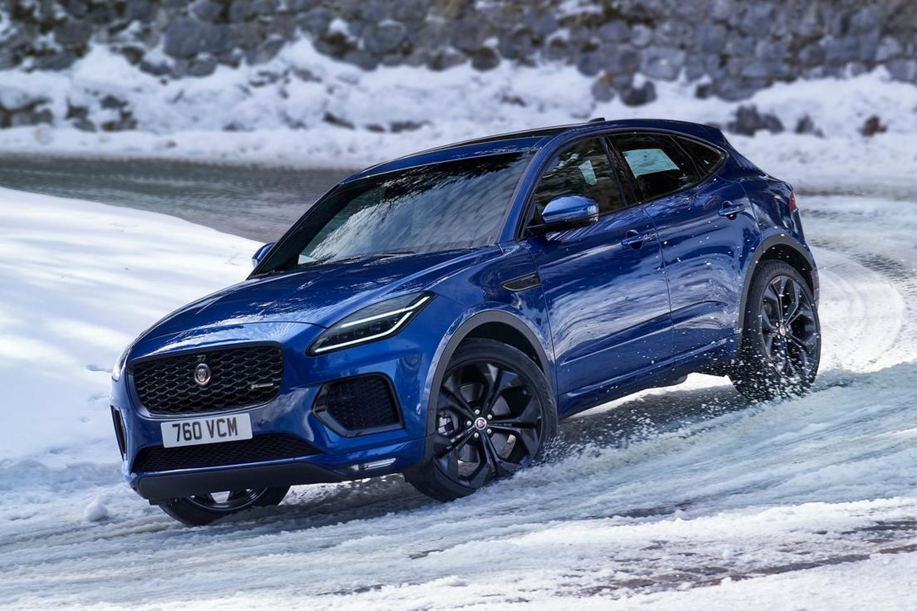 รูป 2021 Jaguar E-Pace public