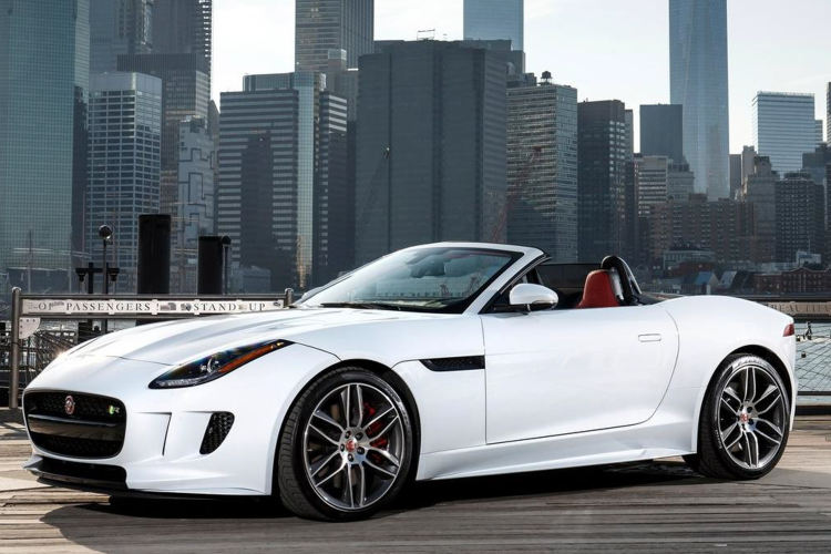 รีวิว Jaguar F-Type 2016