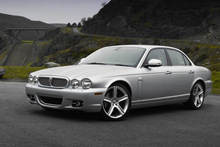 รีวิว Jaguar XJ 2008