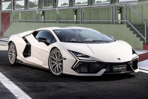 Lamborghini Revuelto อย่างเป็นทางการ