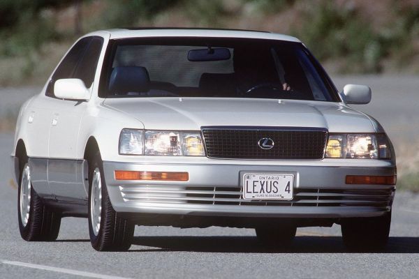 Lexus LS อย่างเป็นทางการ