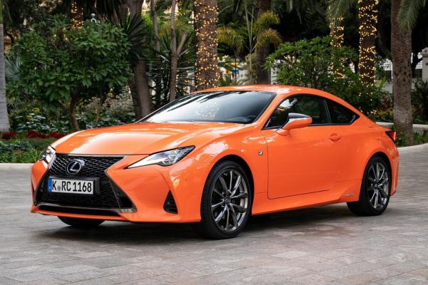 Lexus RC อย่างเป็นทางการ