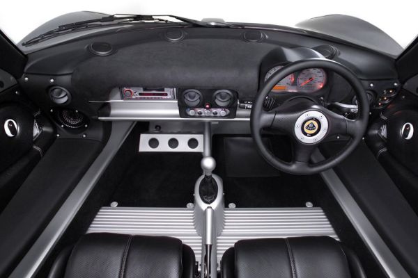 Lotus Elise อย่างเป็นทางการ