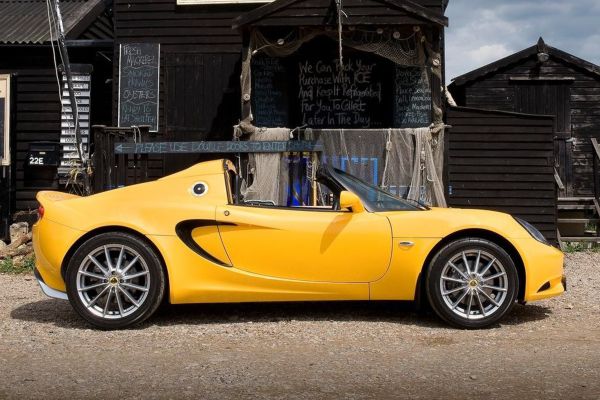 Lotus Elise อย่างเป็นทางการ