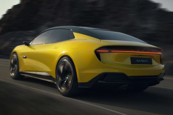 Lotus EMEYA อย่างเป็นทางการ