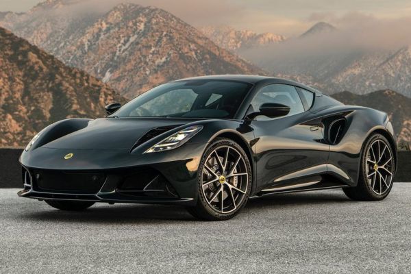 Lotus EMIRA อย่างเป็นทางการ