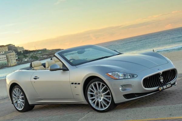 รูป Maserati GranCabrio