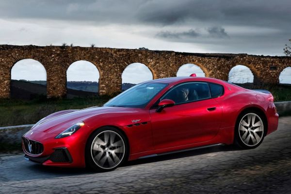 Maserati GranTurismo อย่างเป็นทางการ