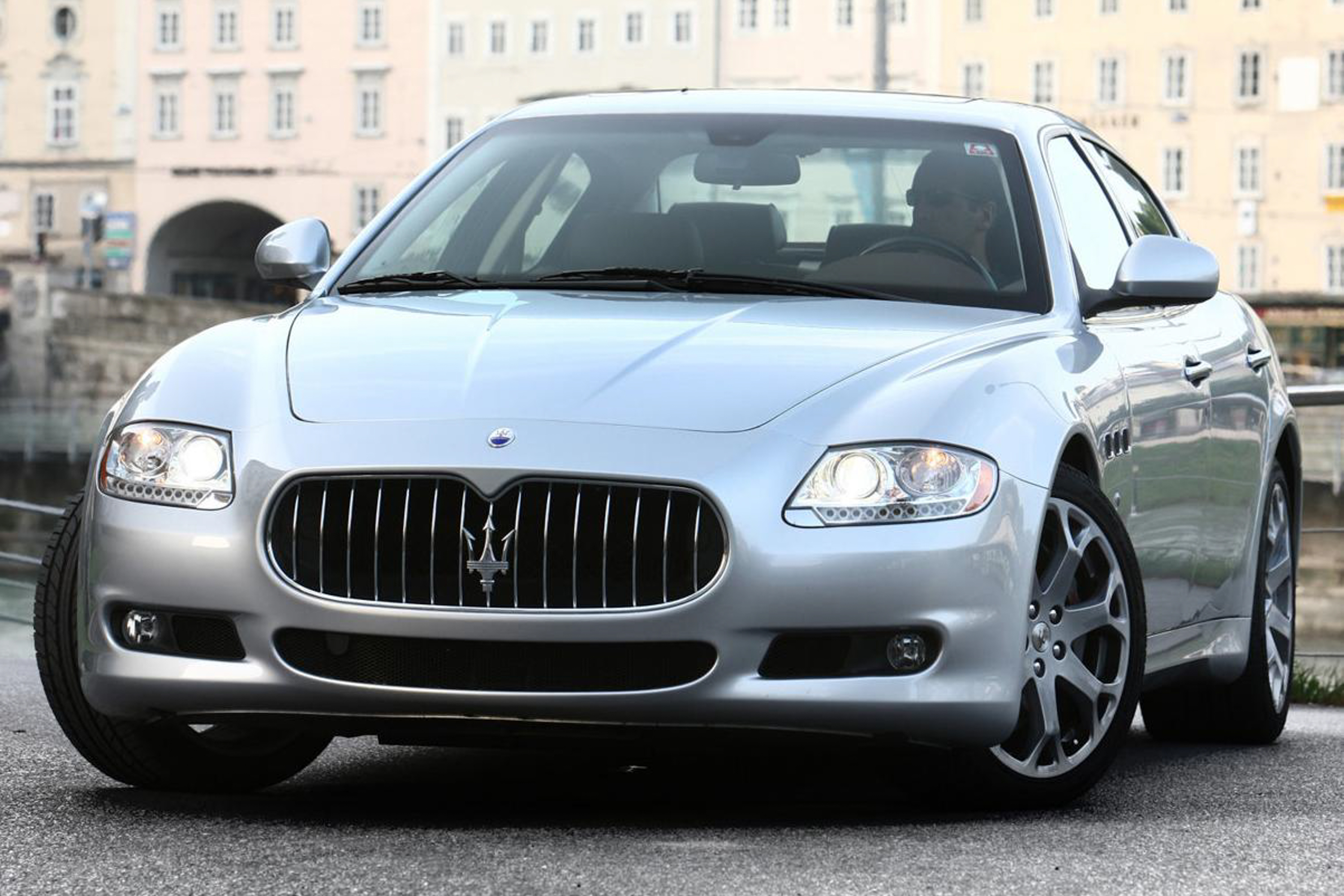 รูป 2009 Maserati Quattroporte public