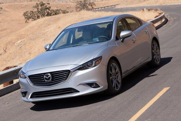 Mazda 6 อย่างเป็นทางการ