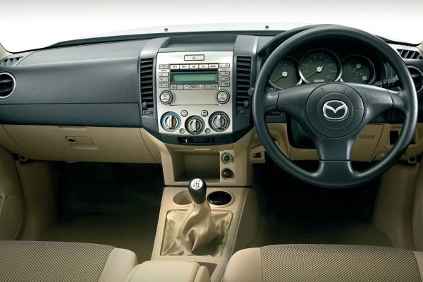 Mazda BT-50 อย่างเป็นทางการ