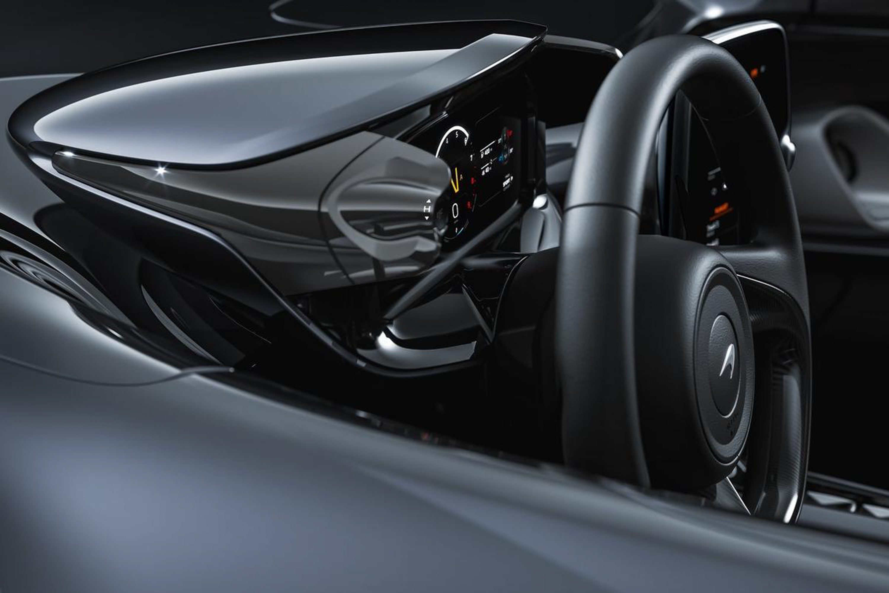 รูป 2021 McLaren Elva public