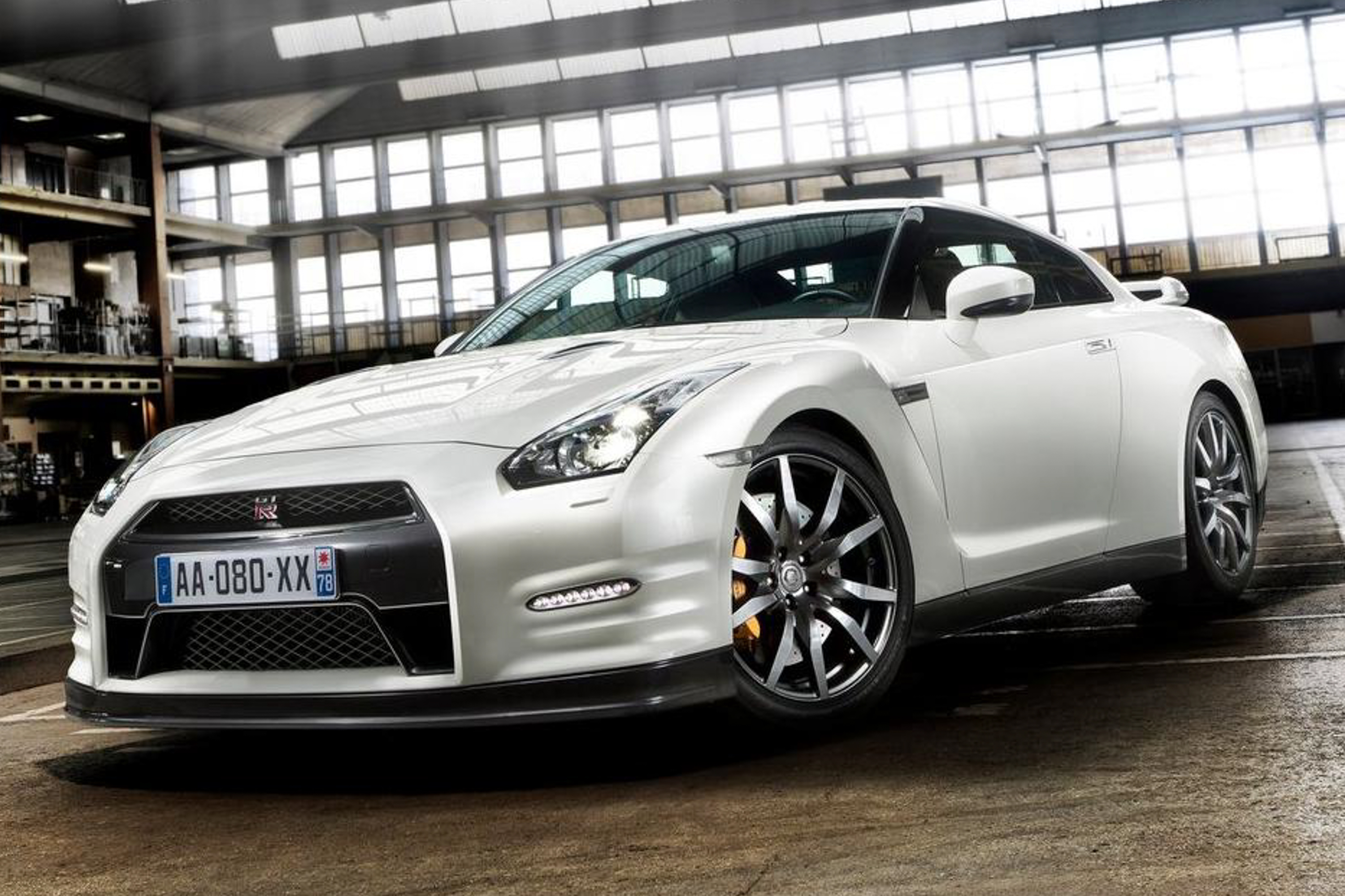 รูป 2011 Nissan GT-R public