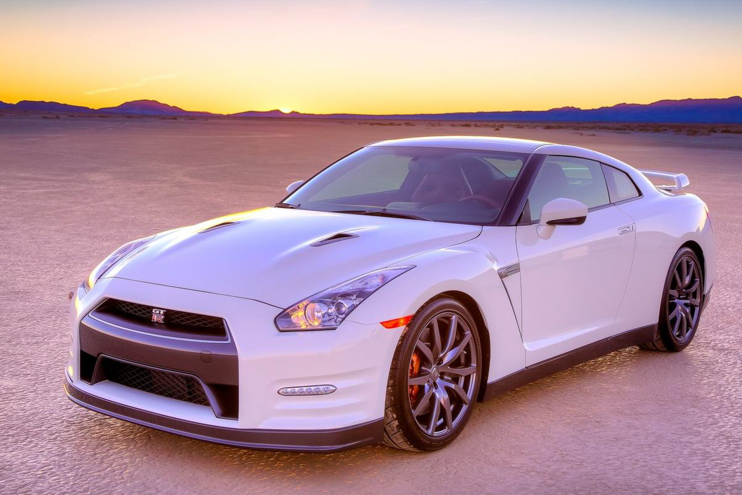 รูป 2014 Nissan GT-R public