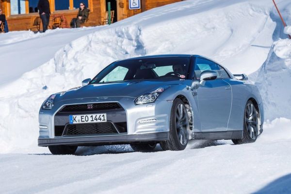 Nissan GT-R อย่างเป็นทางการ