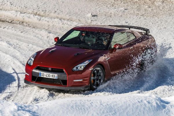 Nissan GT-R อย่างเป็นทางการ