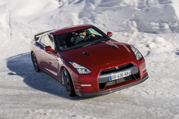 Nissan GT-R อย่างเป็นทางการ