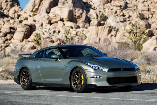 Nissan GT-R อย่างเป็นทางการ