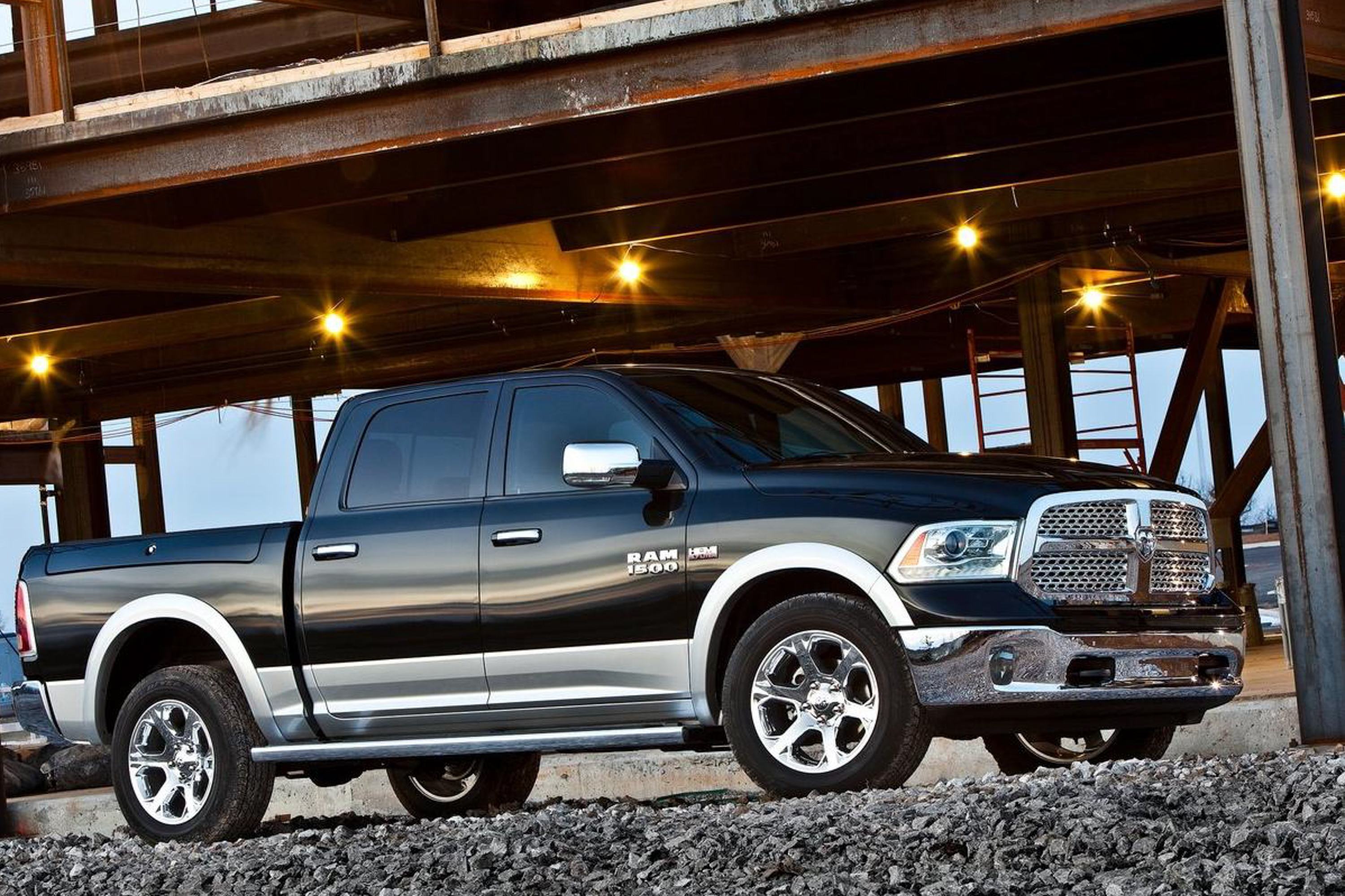 รูป 2013 Ram 1500 public